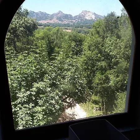 Nuraghe Majori Apartment *